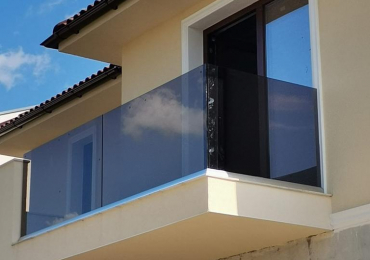 Balustrade de sticla pentru balcoane si terase